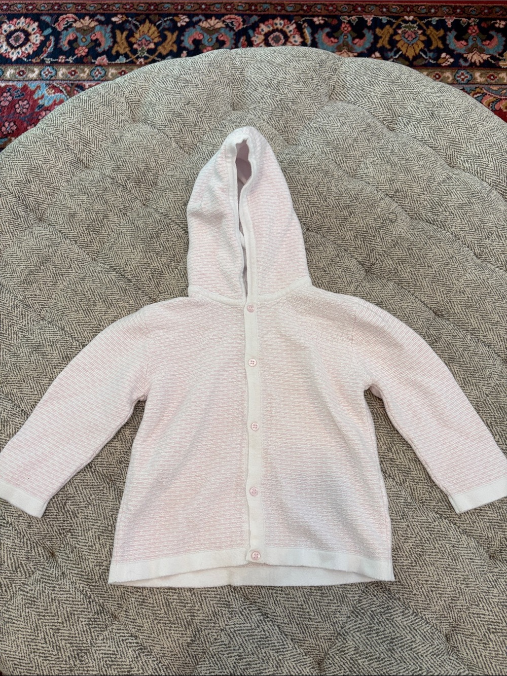 kissy kissy light weight cardigan size 18/24 mths